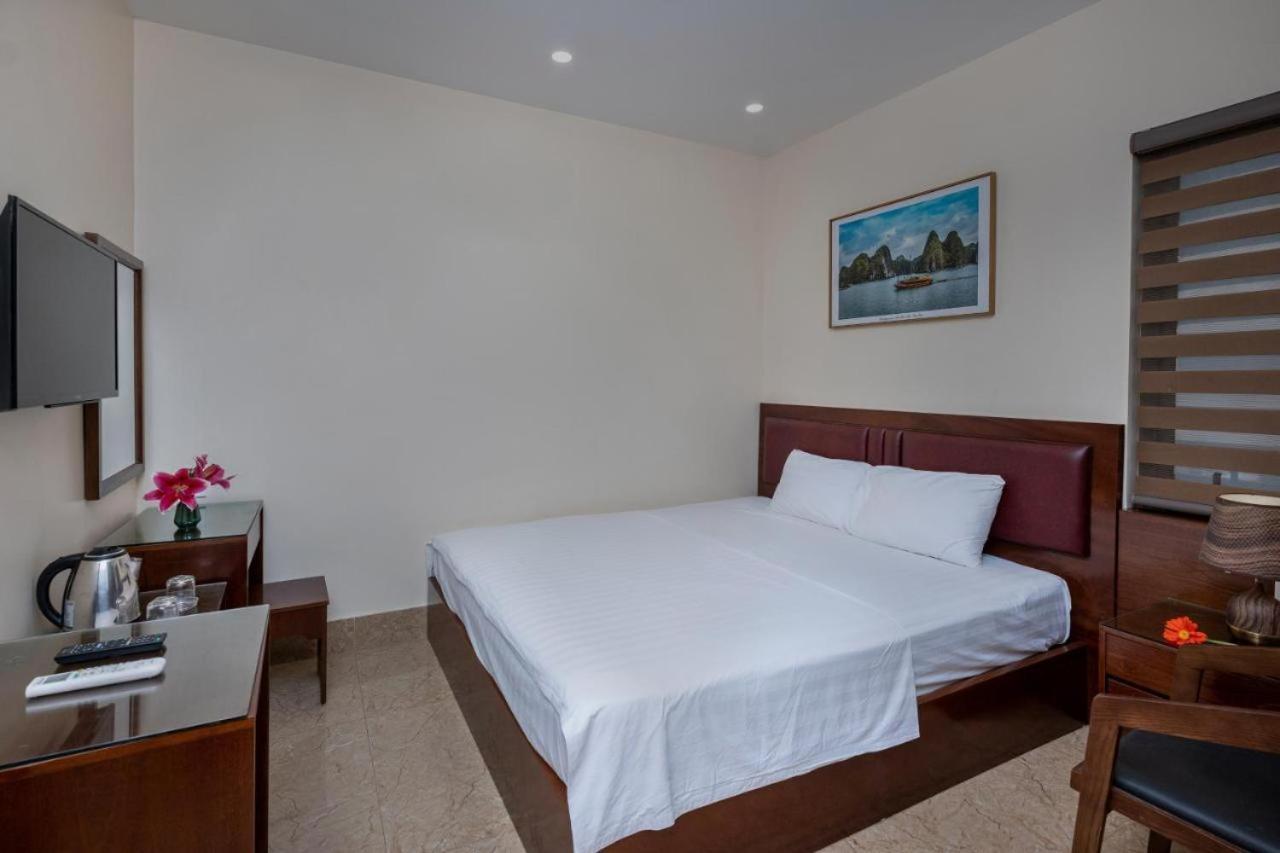Aroma Cat Ba Sea View Hotel Chan Chau Zewnętrze zdjęcie